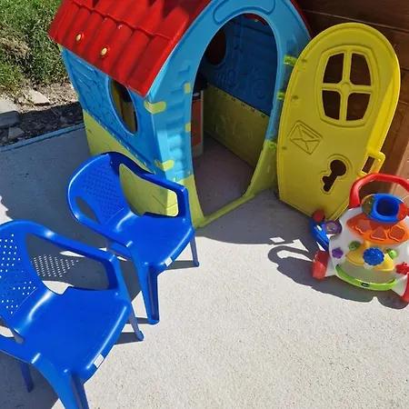 štrbian S Vírivkou V Cene Casa vacanze