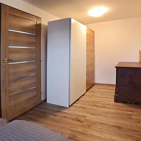 بيت للعطل Strbian S Virivkou V Cene