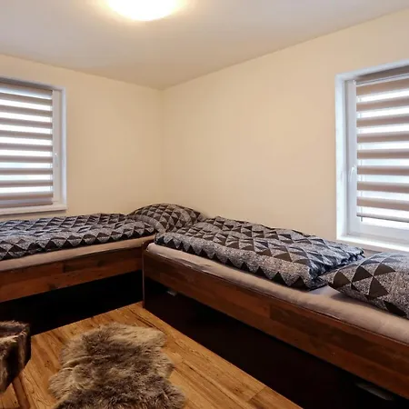 štrbian S Vírivkou V Cene Casa vacanze *