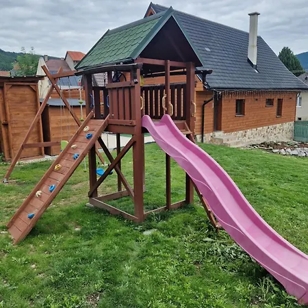 štrbian S Vírivkou V Cene Casa vacanze *
